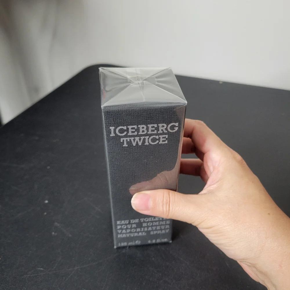 Iceberg Twice Eau de Toilette - Gray - Picture 4 of 4